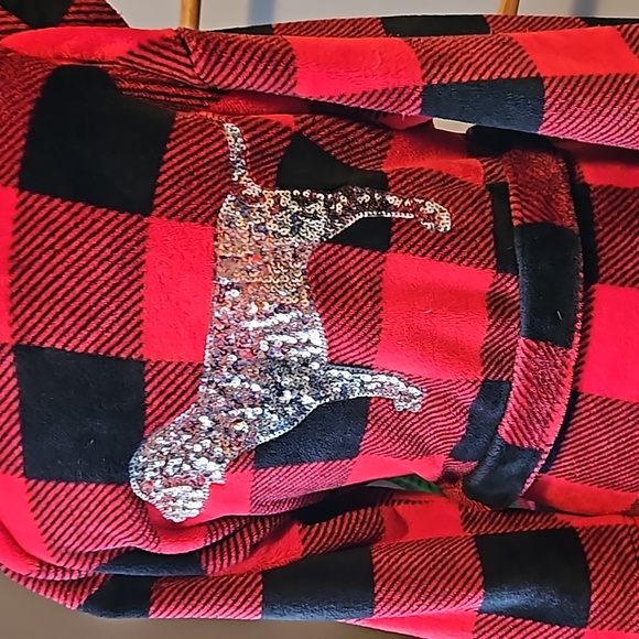 Victoria’s Secret PINK Buffalo Plaid Plush Robe - Picture 2 of 6